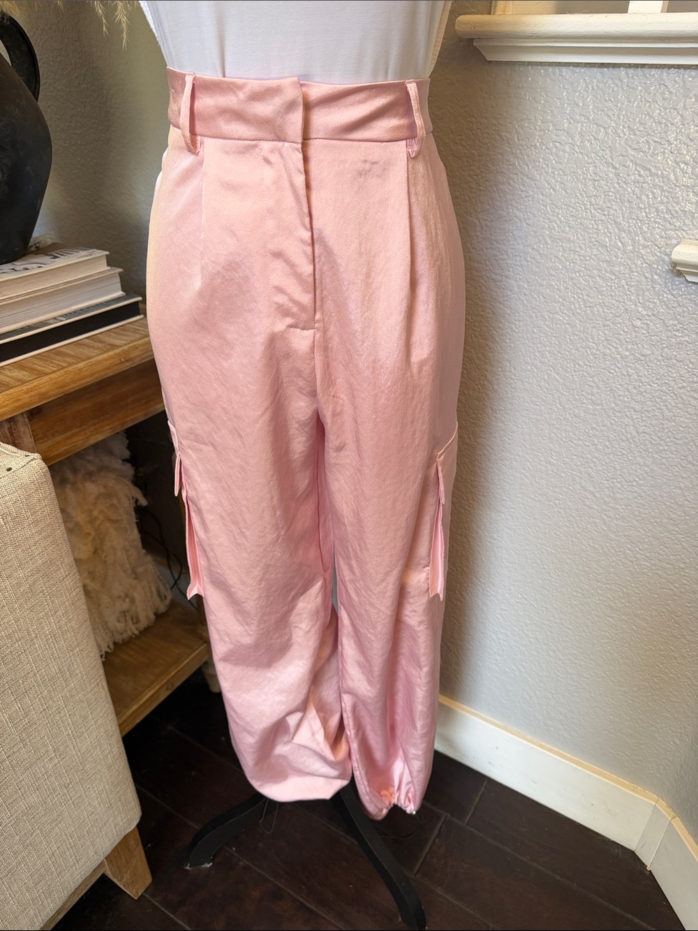 Revolve Superdown Seleste Pink Satin Drawstring Jogger Pants Size Small - Picture 3 of 8
